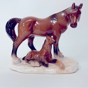 Vintage Horse Sculpture Figurine Mare & Foal Mother & Baby